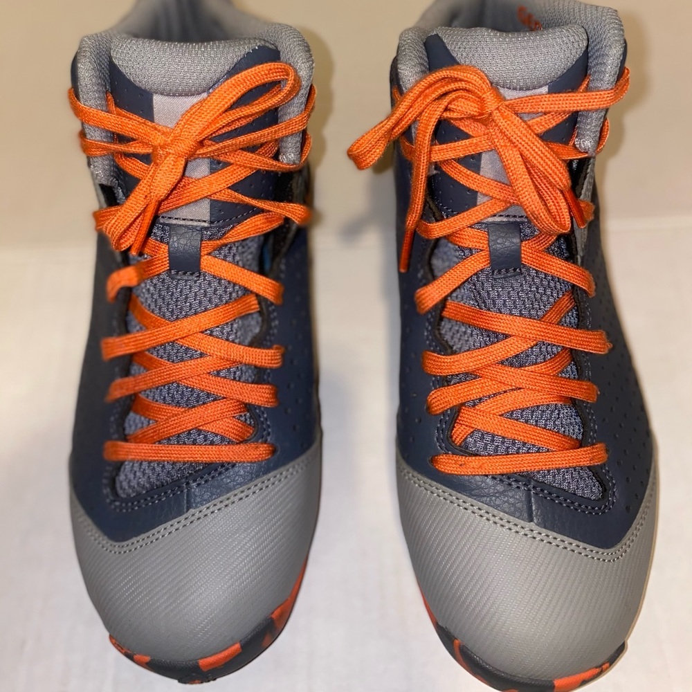 Adidas GeoFit sneakers